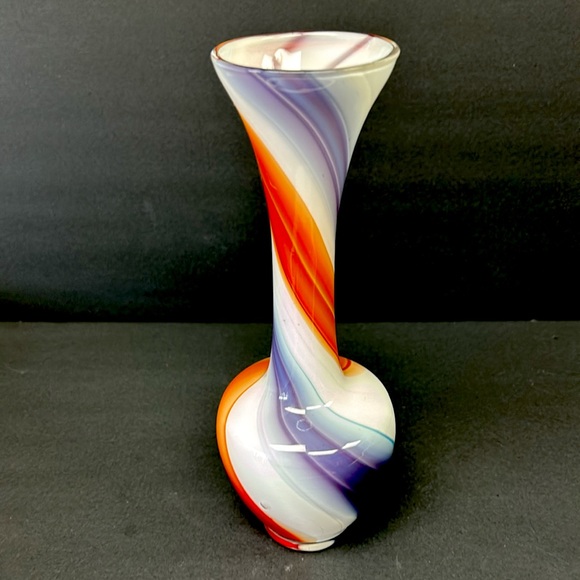 Mid Century Modern Nasco Japan hand blown swirl bud vase - Picture 3 of 5